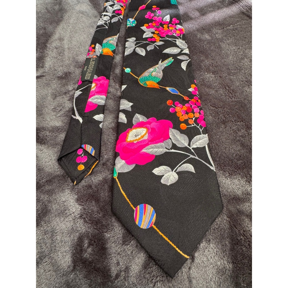 Vintage NWT Leonard Paris Silk Tie Floral Bird Jewel Black Italy 4.5" Wide